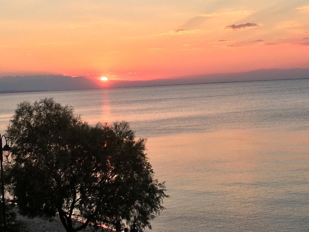 Metaxa Seafront Apartment Peraia  Luaran gambar